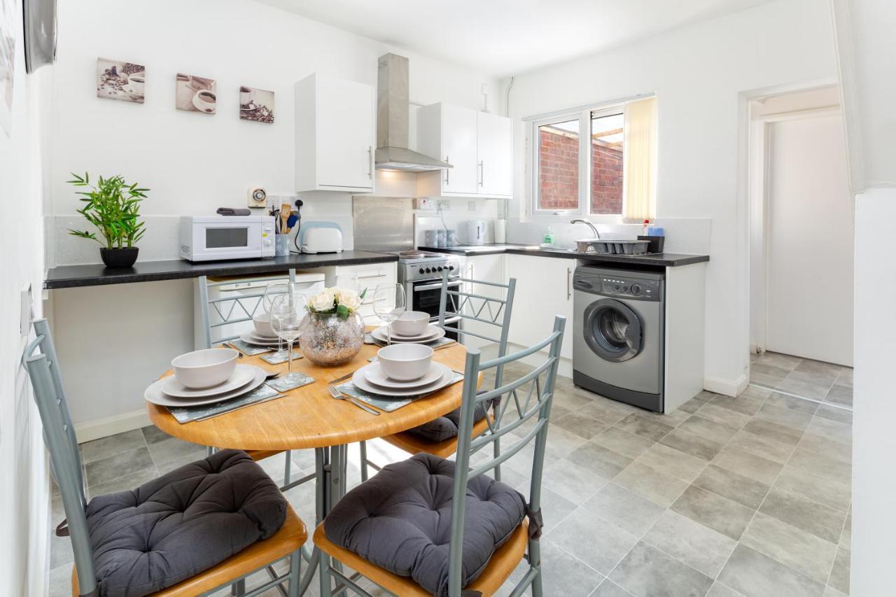 Cosy Anfield Guesthouse - Free Parking Ліверпуль Екстер'єр фото